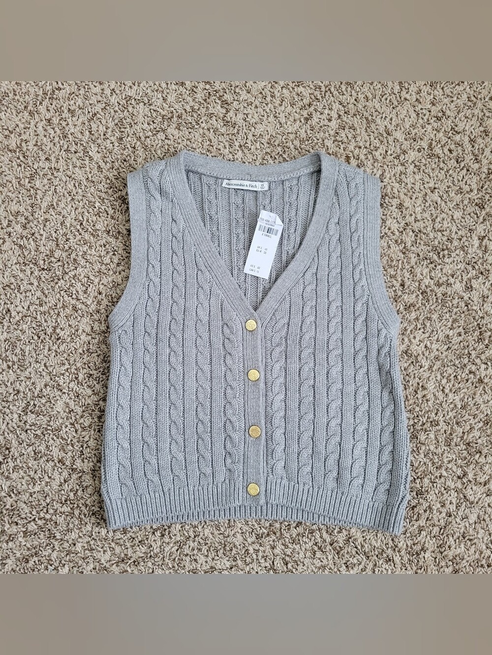 Abercrombie & Fitch Sweater Vest Sleeveless Cardigan Gray Cable Knit XS NWT